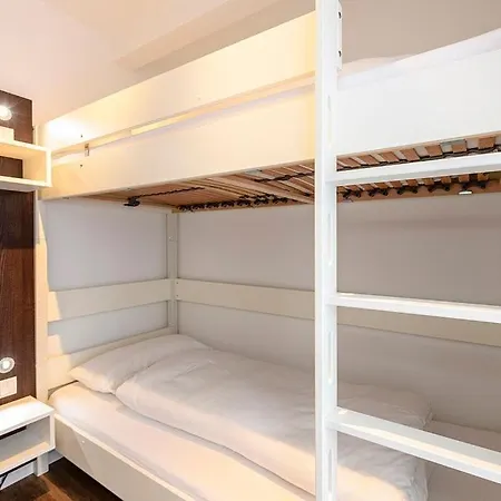 Deichhaeuser Anna Kueste Deichhaeuser Anna Kueste 1-20 דירה בנסרסיל